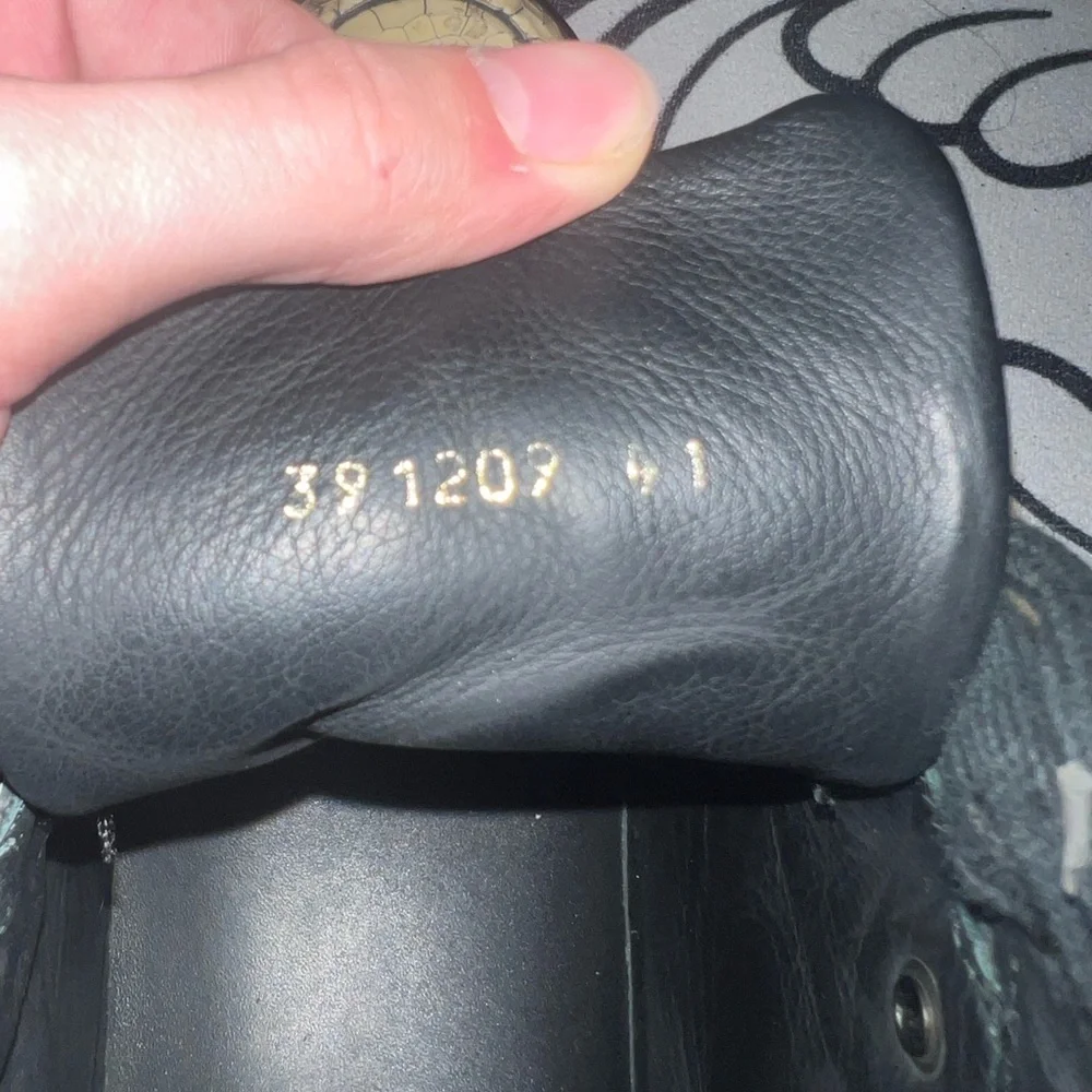 Balenciaga cracked leather hightops - Picture 7 of 8